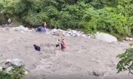 网友爆料山洪视频大全下载,惊心动魄的自然力量瞬间